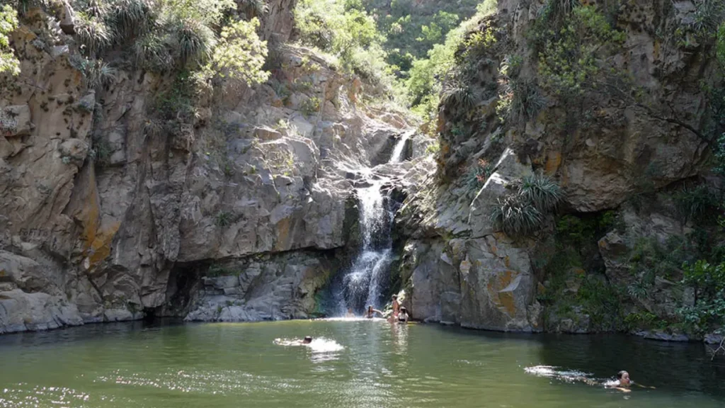 Alojamientos en Sierras de Córdoba, Hoteles, Cabañas, Alquileres Temporarios, Guía de Alojamientos en Sierras de Córdoba